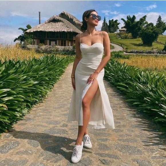 Reformation Juliette NEW Ivory Sweetheart Sleeveless Slit Midi Dress Size 6 - Picture 2 of 13